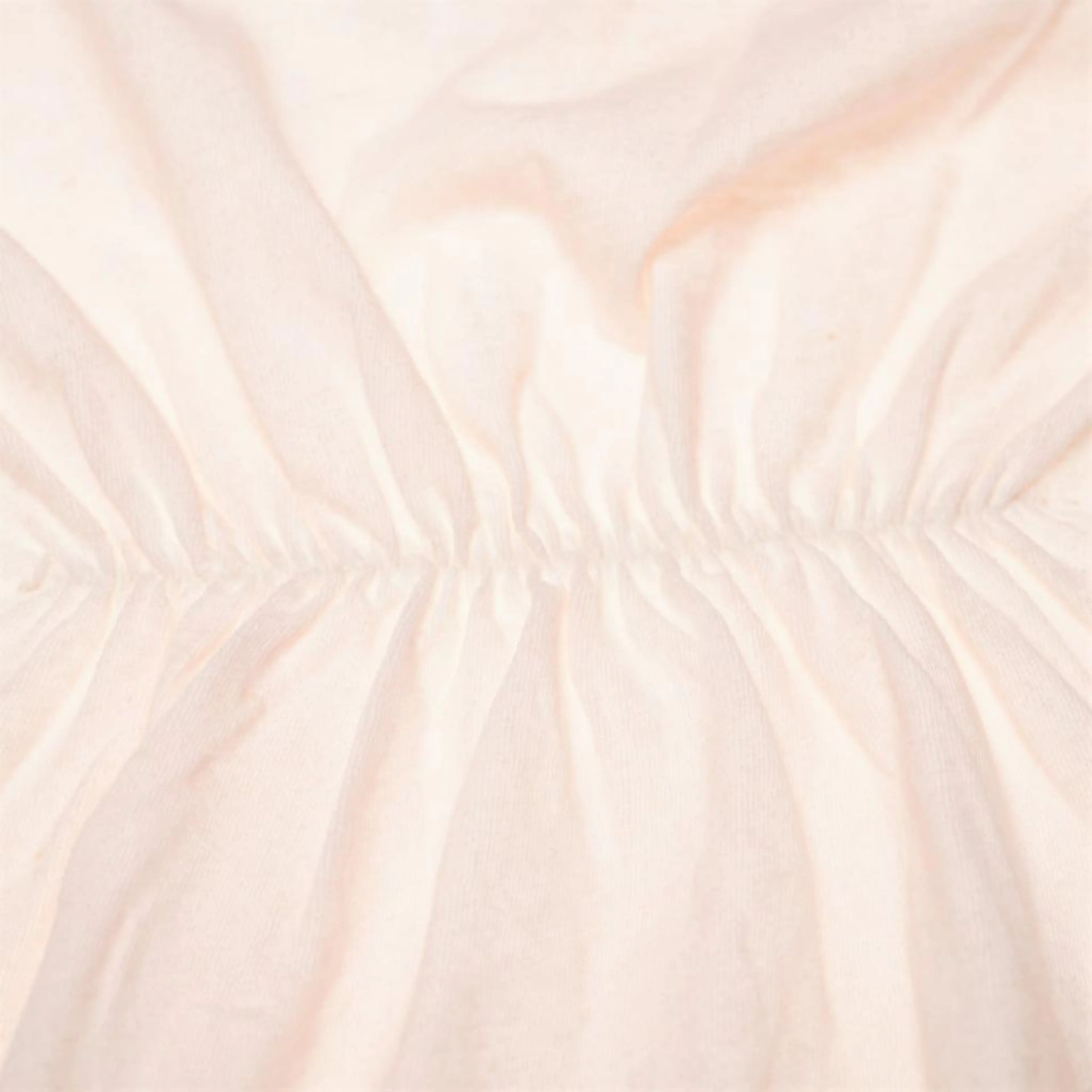 Блуза с къс ръкав за бременни в бледо розово с елементи от дантела на ръкавите